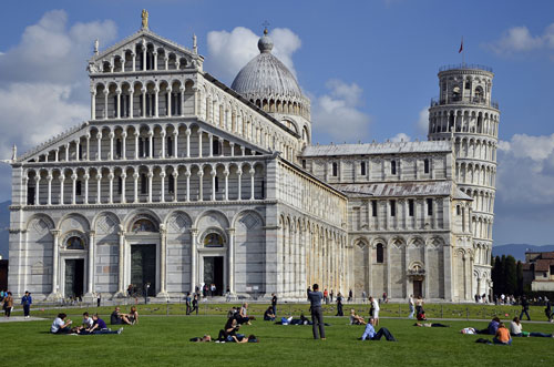 Buy Your Leaning Tower of Pisa Tickets online Front View of the Cathedral and the Leaning Tower of Pisa